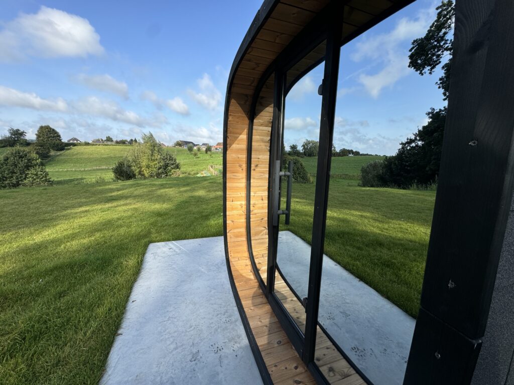 Outdoor sauna for 5 people