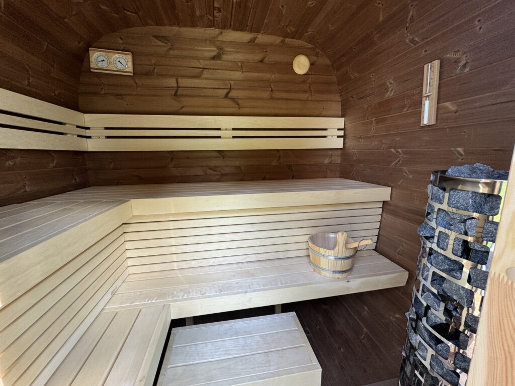 Outdoor sauna for 5 people